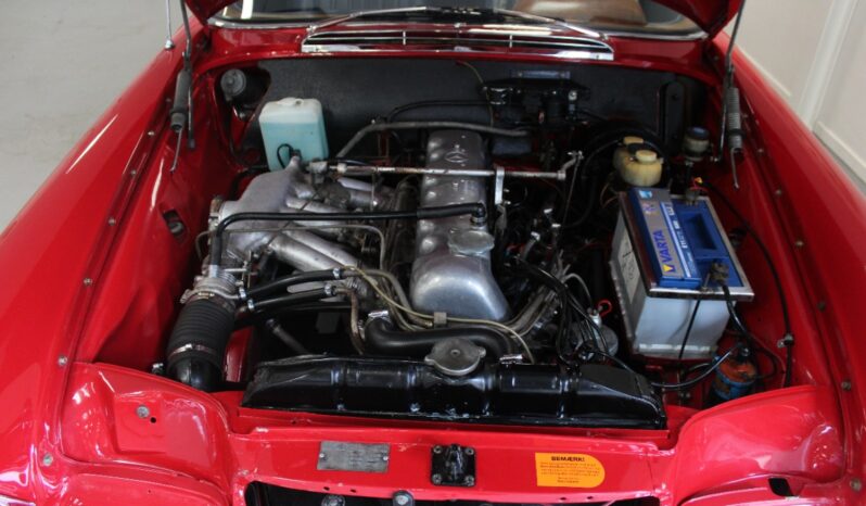 Mercedes-Benz 220-280 (W111) 250 SE Coupé full