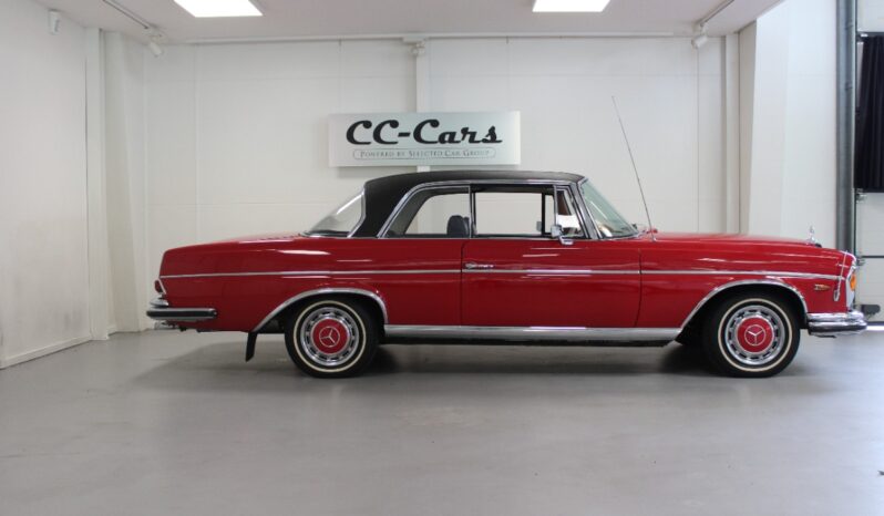 Mercedes-Benz 220-280 (W111) 250 SE Coupé full