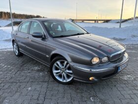 Jaguar X-Type 2,5 Deluxe aut. 4d