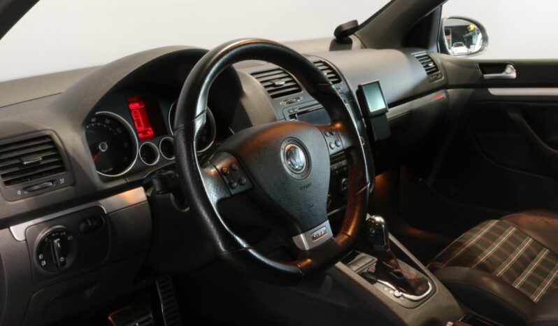VW Golf V 2.0 GTi Edition 30 full