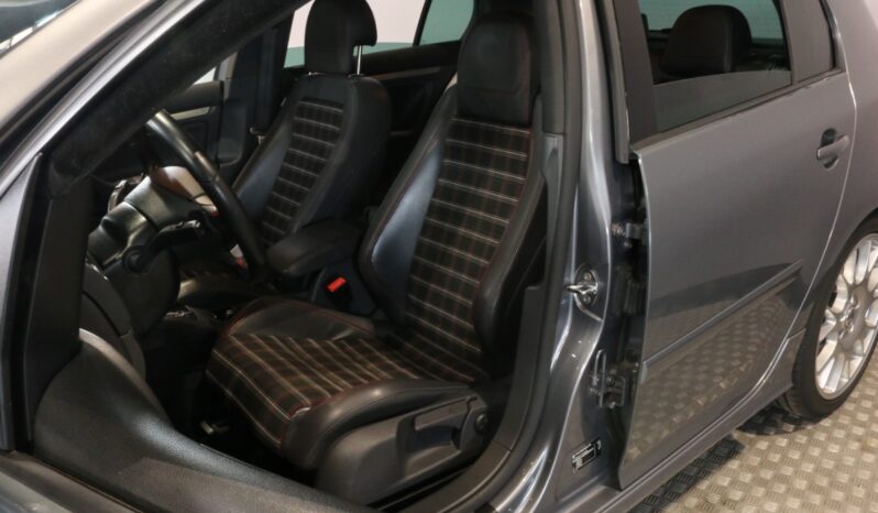 VW Golf V 2.0 GTi Edition 30 full