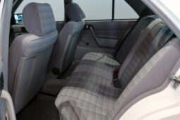 Mercedes-Benz 190 (type 201) 190 E 2.0 full