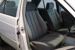 Mercedes-Benz 190 (type 201) 190 E 2.0 full