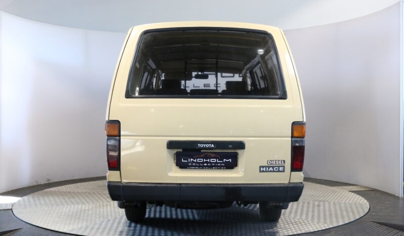 Toyota HiAce 2.4 D full