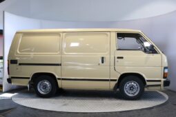 Toyota HiAce 2.4 D full