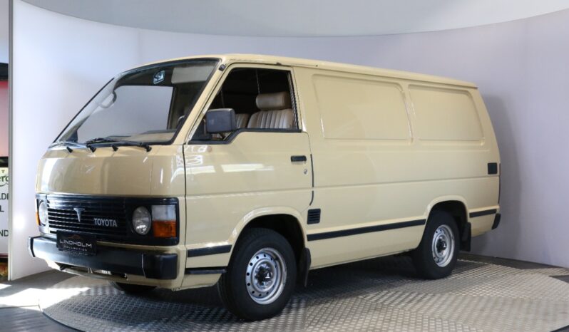 Toyota HiAce 2.4 D full