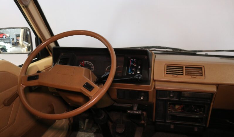 Toyota HiAce 2.4 D full