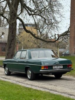 Mercedes-Benz 200-230 (W115) 220/8 full