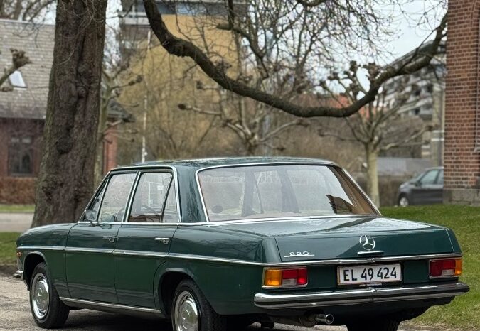 Mercedes-Benz 200-230 (W115) 220/8 full