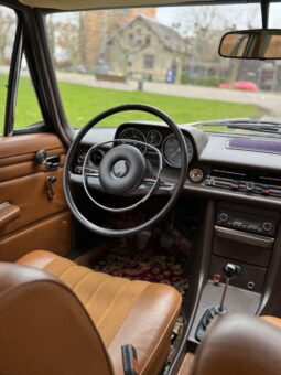 Mercedes-Benz 200-230 (W115) 220/8 full