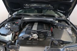 BMW 3-serie E46 330i Edition Sport full