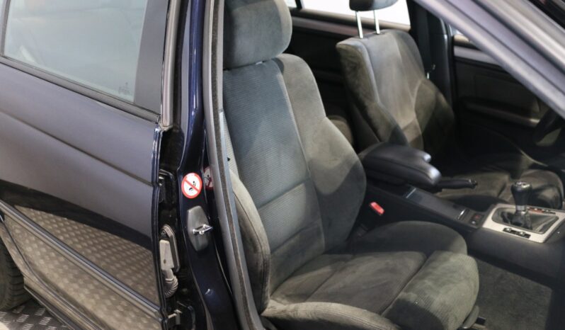 BMW 3-serie E46 330i Edition Sport full