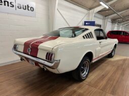 Ford Mustang 4,7 V8 Fastback 2d full
