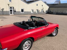Alfa Romeo Spider 1750 Veloce full