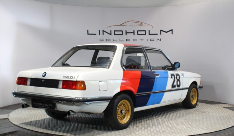 BMW 3-serie E21 320i “Tribute” full