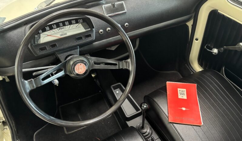 Fiat 500 Lusso full