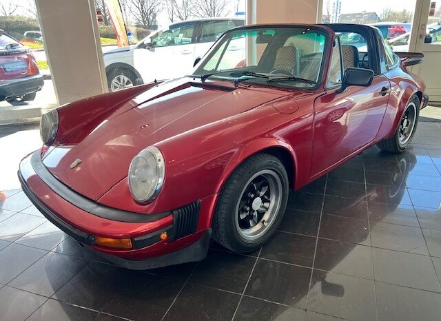 Porsche 911 Targa 2,7 i full