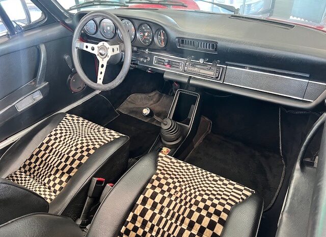 Porsche 911 Targa 2,7 i full