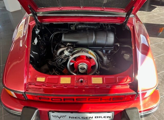 Porsche 911 Targa 2,7 i full