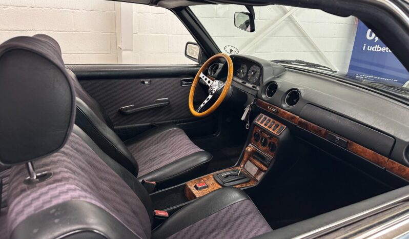 Mercedes-Benz 200-300 (W123) 230 CE 2,3 i Aut. Coupé full