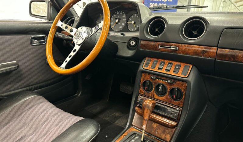 Mercedes-Benz 200-300 (W123) 230 CE 2,3 i Aut. Coupé full