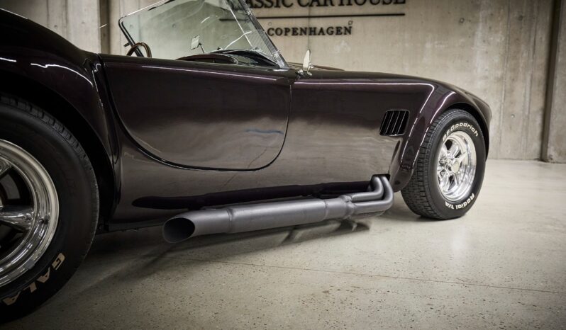 AC Cobra Replica Street Beasts full