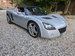 Opel Speedster 2.2