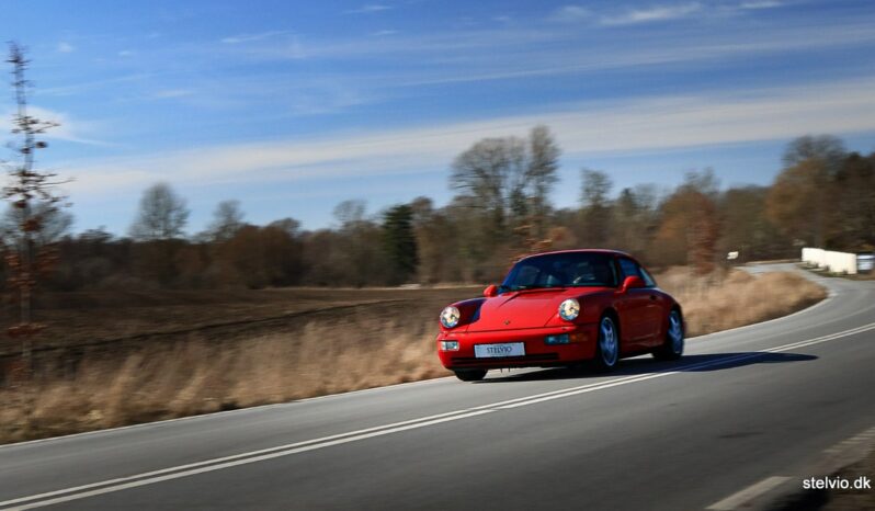 Porsche 911 964 Carrera 2 Coupe full