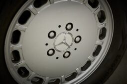 Mercedes-Benz SL-Klasse (R107) 300 SL full