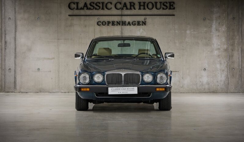 Daimler Double Six Double Six full