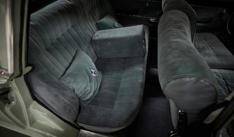 Borgward 2.3 Liter P100 Airswing full