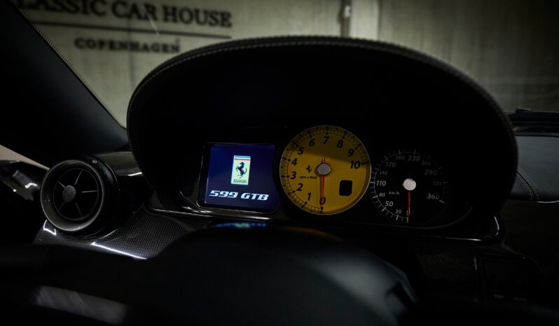 Ferrari 599 GTB Fiorano F1 full