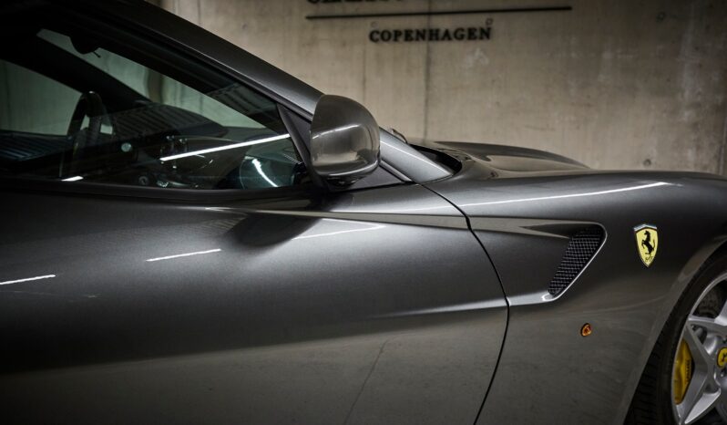 Ferrari 599 GTB Fiorano F1 full