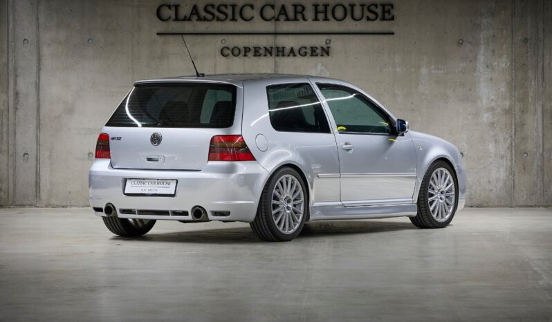VW Golf R32 full