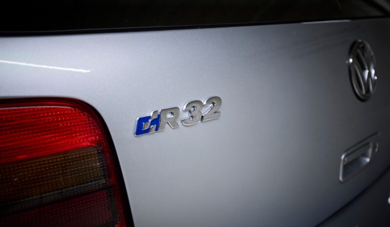 VW Golf R32 full