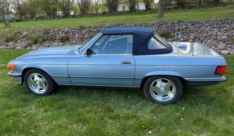 Mercedes-Benz SL-Klasse (R107) 560 V8 full