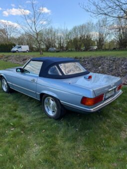 Mercedes-Benz SL-Klasse (R107) 560 V8 full