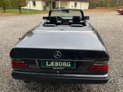 Mercedes-Benz E-Klasse (W124) 300CE Cabriolet full