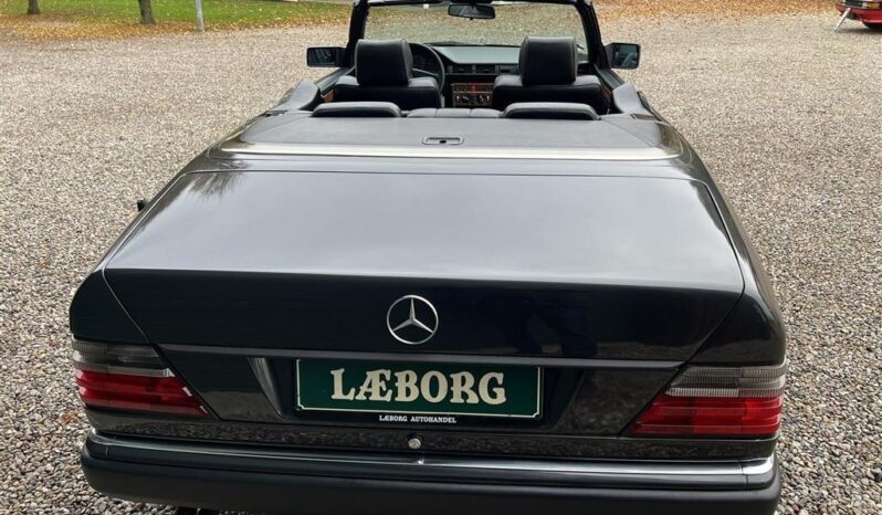 Mercedes-Benz E-Klasse (W124) 300CE Cabriolet full