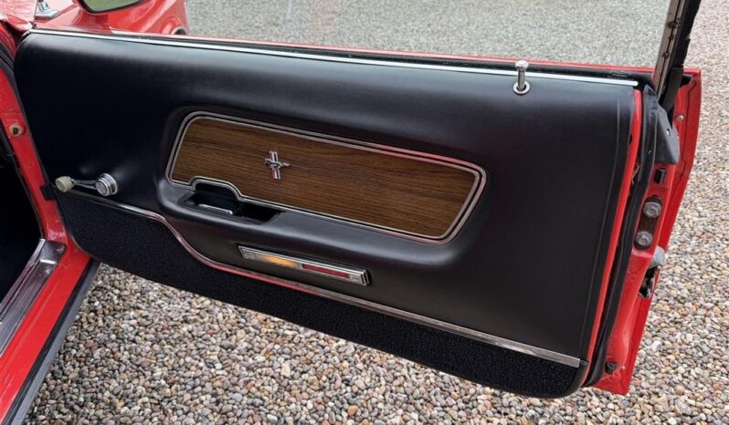 Ford Mustang Mach 1 full