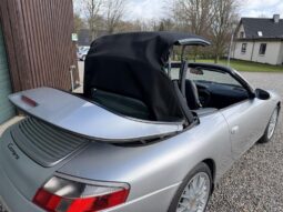 Porsche 911 Carrera 3,4 Cabriolet full