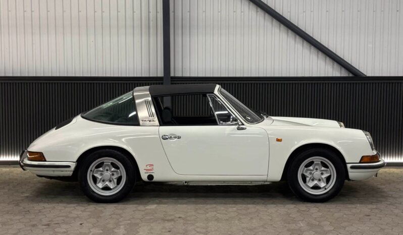 Porsche 911 Targa full