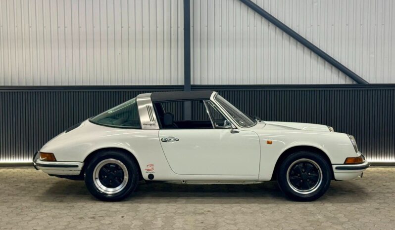 Porsche 911 Targa full