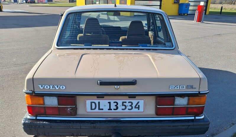 Volvo 200-Serie 240 GL full