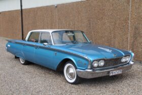 Ford Fairlane 500