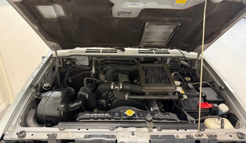 Mitsubishi Pajero Montero V6 full