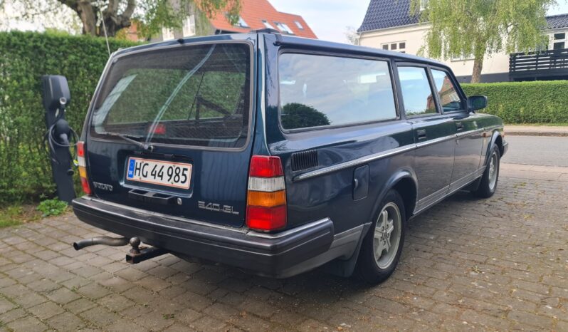 Volvo 200-Serie 240 GL full