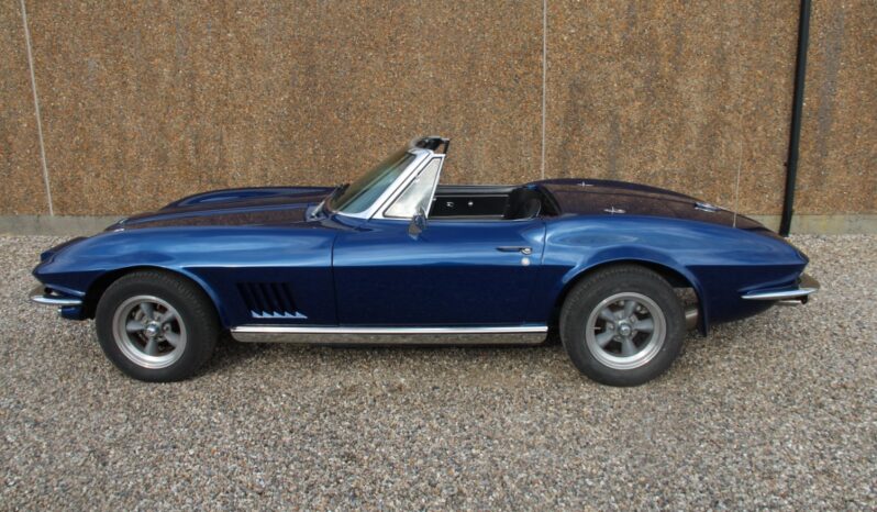 Chevrolet Corvette C2 full