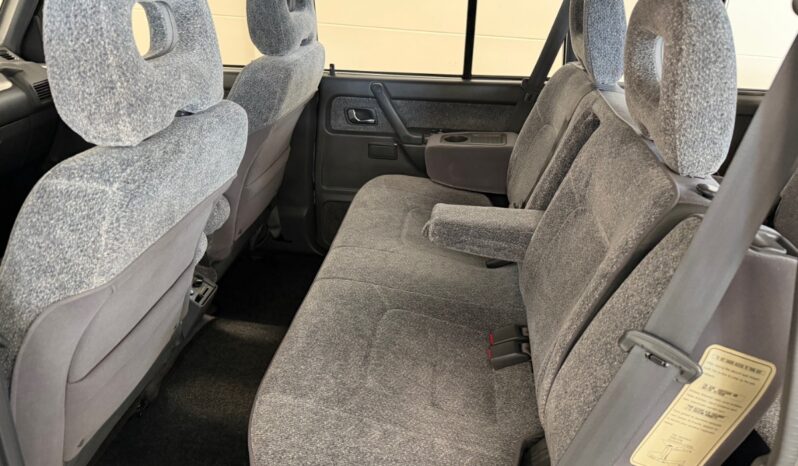 Mitsubishi Pajero Montero V6 full