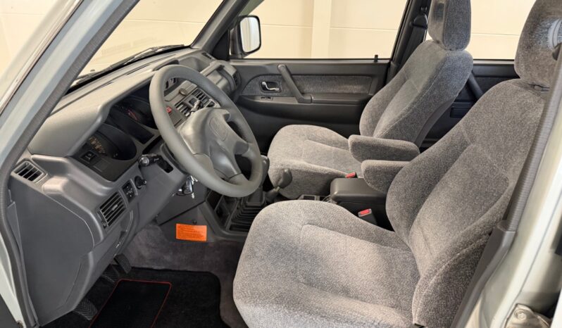 Mitsubishi Pajero Montero V6 full